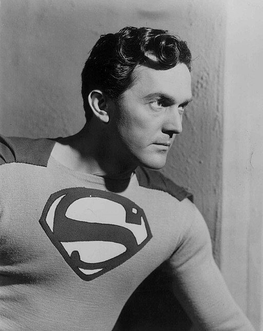 When correctly enabled, AI face and object detection can identify Superman as portrayed by Kirk Alyn. 